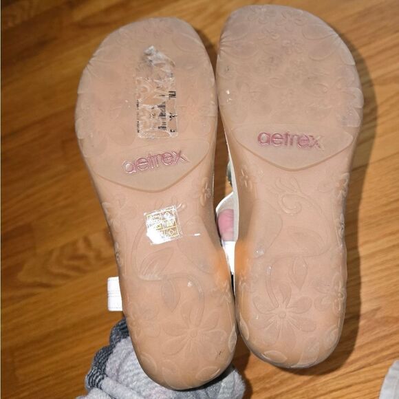 Aetrax White Thong Slingback Sandals Womans Size 7.5-8 - Picture 5 of 6